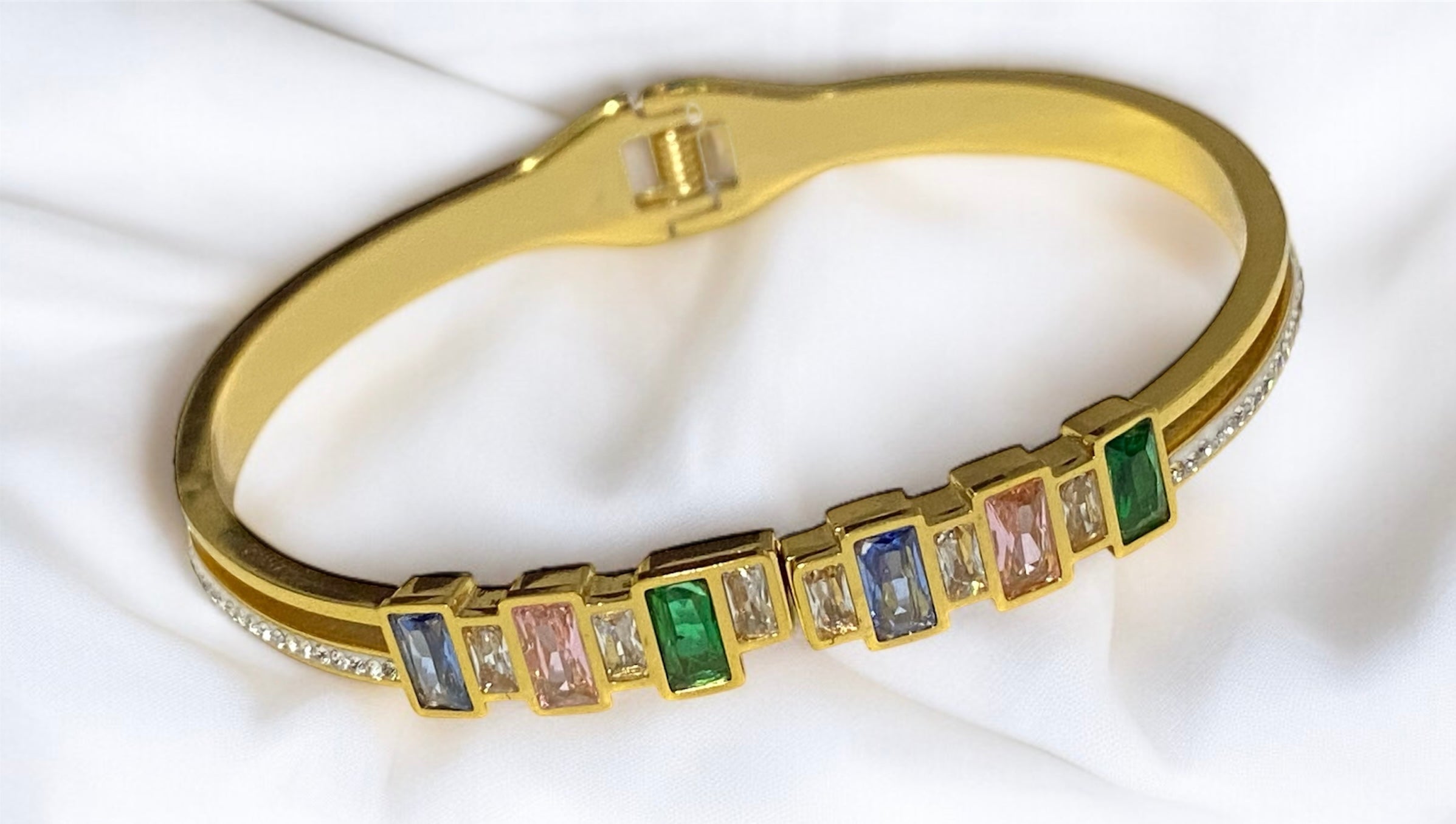 Elegant Anti-Tarnish Multicolour Stone Bracelet for Women & Girls – Stylish, Skin-Friendly, Long-Lasting Finish